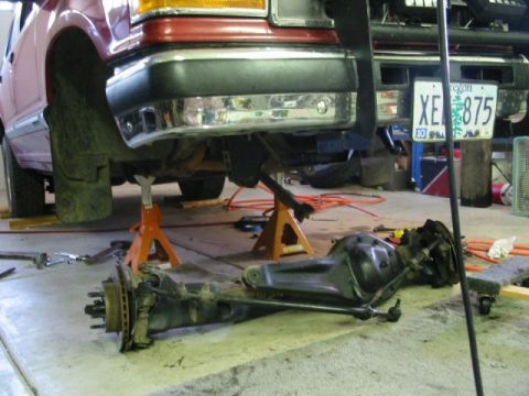 1991 Ford Explorer - Installing Front end lift, D35 unbolted