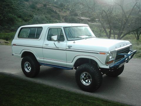 1978 Ford Bronco - This white 1978 Ford Bronco is equipped with off-road tires and a custom front bumper.
