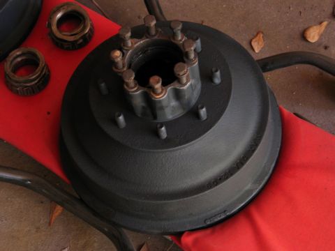 1989 Ford F-150 - painted the brake drums
