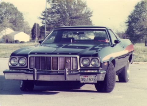 1975 Ford Ranchero - Front view