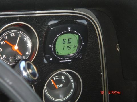1975 Ford Ranchero - Wayfinder V700 digital compass