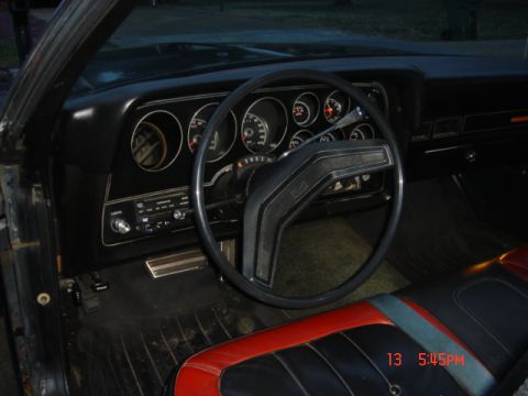 1975 Ford Ranchero - Instrument cluster.