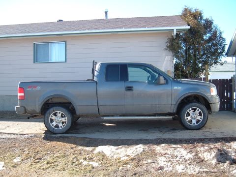 1979 Ford Bronco - 2004 F150 with Revtek leveling kit installed