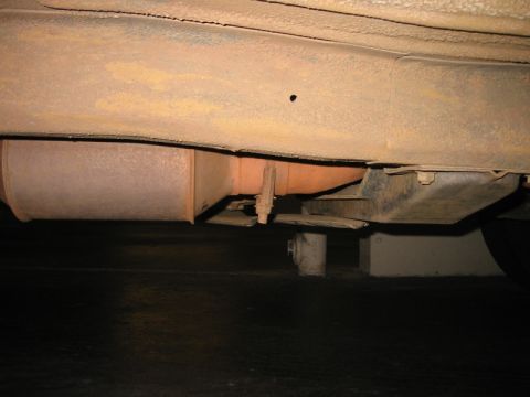 2000 Jeep Cherokee - Transfer case skid from passenger side.