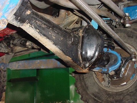1969 Ford Bronco - Undercarriage view focusing on the differential and suspension system, with 'SUPERMOTORS.NET' visible at the bottom right.