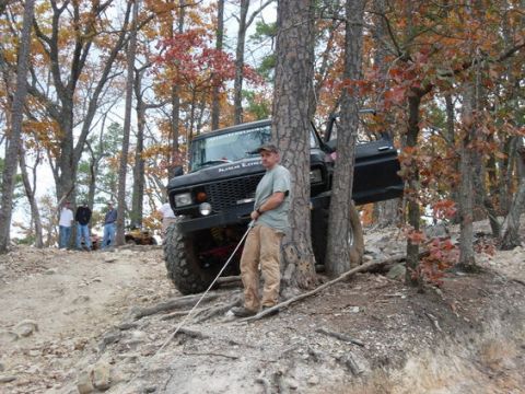 1990 Ford Bronco - Tending the cable