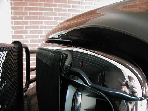 2002 Ford Excursion - View from the side