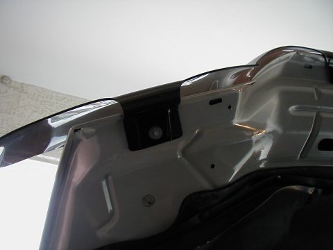 2002 Ford Excursion - Right mounting point