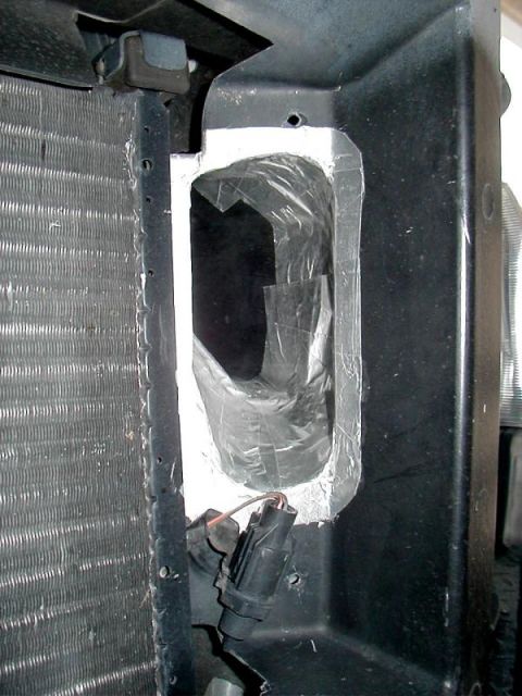 2002 Ford Excursion - Cold Air Intake Opening
