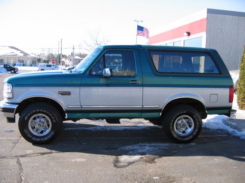 1996 Ford Bronco photo