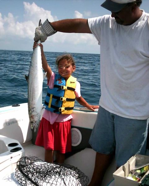 1978 Ford Bronco - my 7yr olds first fish a 35" king fish