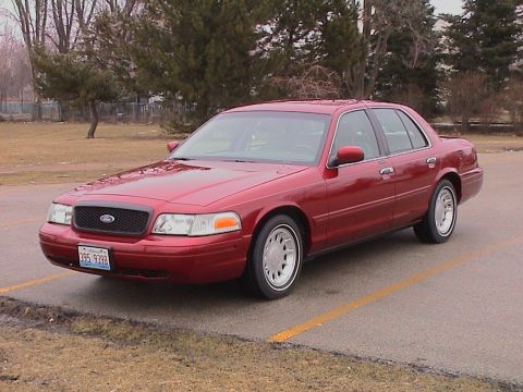 2000 Ford Crown Victoria - March 17, 2005 - 02
