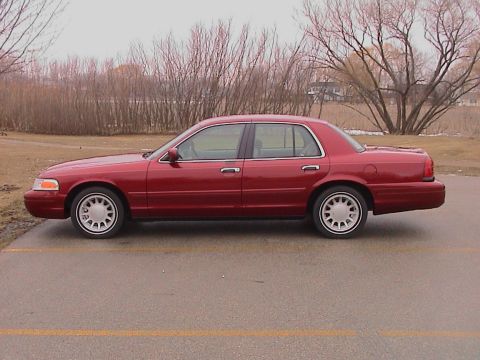 2000 Ford Crown Victoria - March 17, 2005 - 03