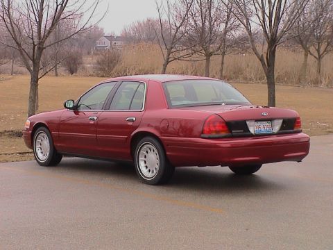 2000 Ford Crown Victoria - March 17, 2005 - 04