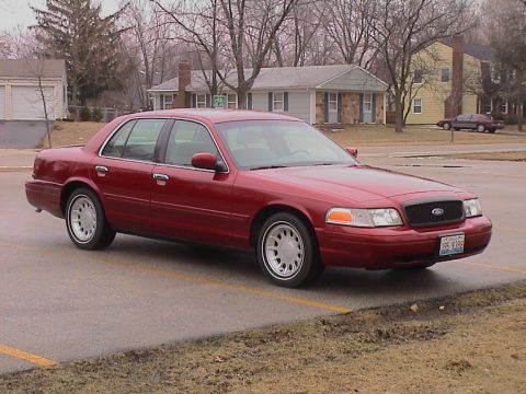 2000 Ford Crown Victoria - March 17, 2005 - 08