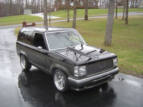 1989 Ford Bronco II - Front Corner