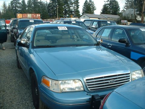 1999 Ford Crown Victoria - '98 PI from Seattle Police.