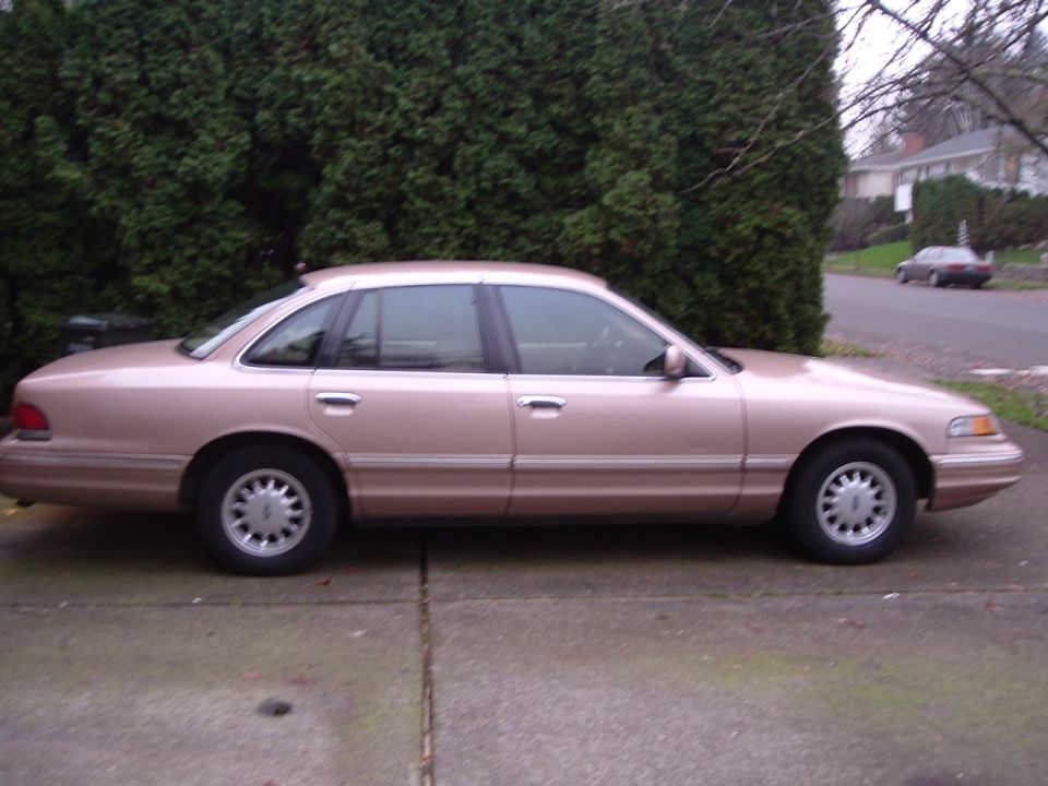 1996 Ford Crown Victoria LTD “Cop's Blind Eye turned”