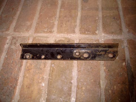 1991 Ford Bronco - Skyjacker Dual Steering Stablizer. Ok with stock suspension but not long enough for a 6" kit. Their suggestion t ge the shocks at a better…