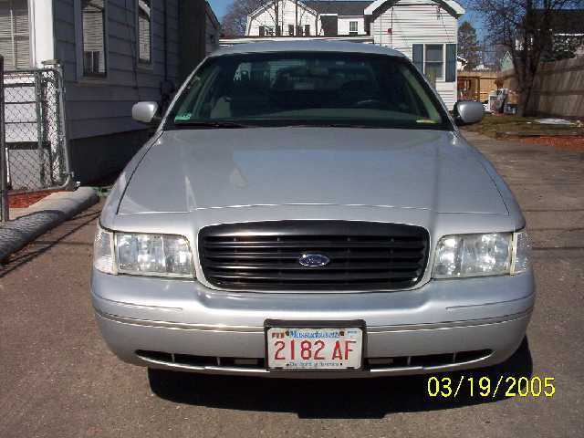 1999 Ford Crown Victoria