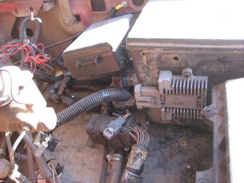 1985 Ford Bronco - Close up of the modules and computer box..