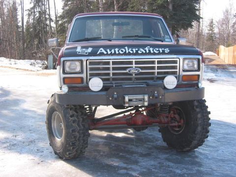 1985 Ford Bronco - Front View