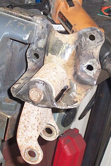 1986 Ford Ranger - like this. Of course you've weakened the hanger substantially so some sort of guessetting is required.