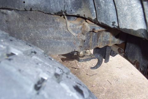 1992 Ford F-150 - Towhooks mounted to the front swaybar mounts...probably not a good idea but ol well