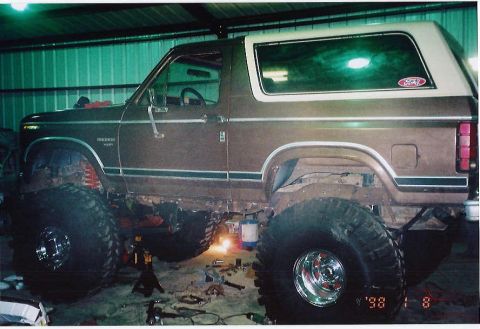 1984 Ford Bronco photo