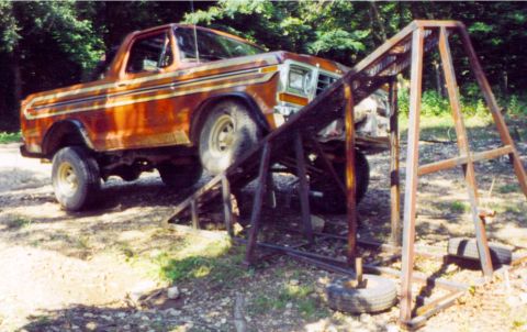 1979 Ford Bronco - Stock RTI est 605 w/ swaybar attatched. This was one of the good things that happened in AR. The rest of the trip was disaster.