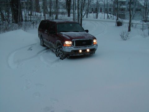 2002 Ford Excursion photo