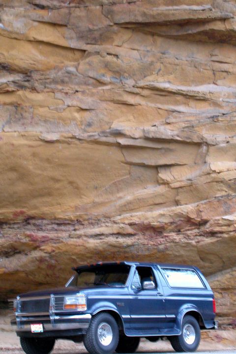 1993 Ford Bronco photo