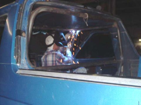 1984 Ford Bronco - Welding front post runner to roof hoop