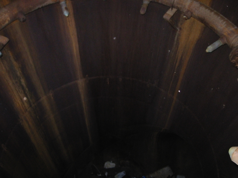 Piss-poor view down one of the silos.  I'll do better next time.