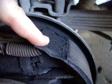 1986 Ford Bronco - This here be the reason I'm back here digging into the rear brakes (AGAIN!). An obvious wheel cylinder leak has fouled the shoes and covere…