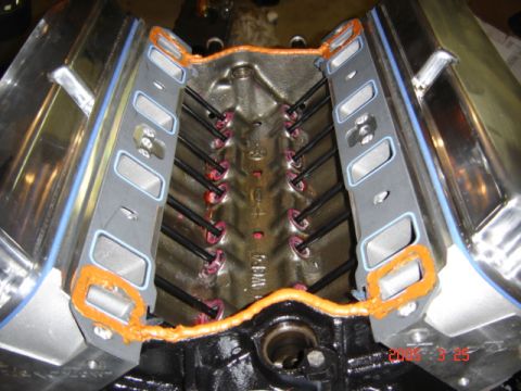 1990 Ford Bronco - Intake gasket installed, no cork gaskets just a thick bead of RTV.