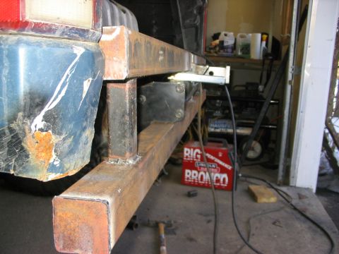 1986 Ford Bronco - Nice and tucked in .. thankfully no anchor there to drag any more