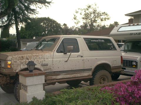 1990 Ford Bronco - show it off in the driveway