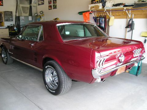 1967 Ford Mustang - going together after paint