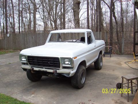 new paint - 1979 Ford Bronco