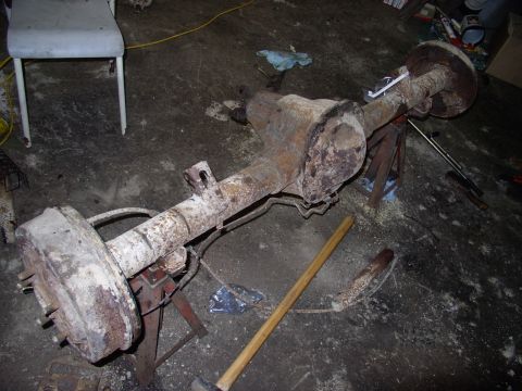 1986 Ford Bronco - Sway bar and brackets off. Shocks off as well, just brake lines to get rid of now.
