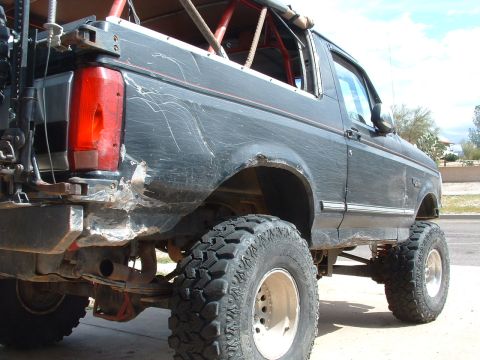 1993 Ford Bronco - 4x4 Detail job
