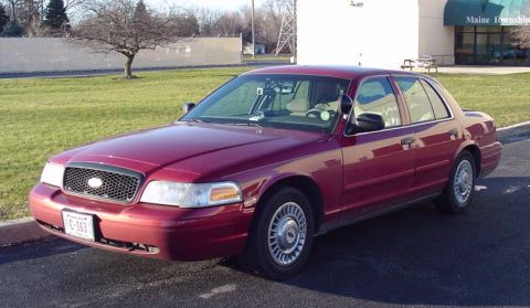 1999 Ford Crown Victoria - 2001 Ford Police Interceptor with the Illinois State Police. Photo by Shaun.