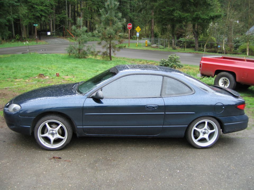 2000 Ford Escort “Pimpin (ZX2)”