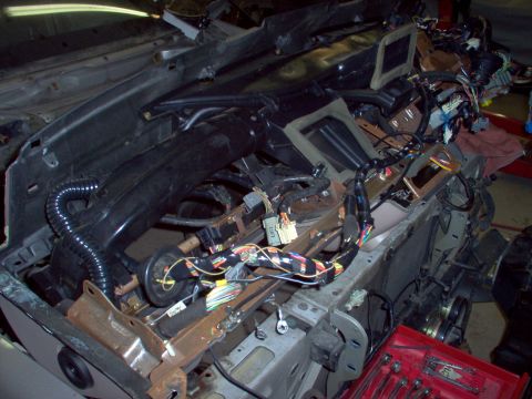 1994 Ford Crown Victoria - Everything is finished & tucked in so the dash can be reinstalled without pinching any wires.