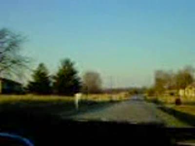 1989 Ford Bronco II - 30 kick, ALMOST a 1/4 mile run. bout 1000 ft.