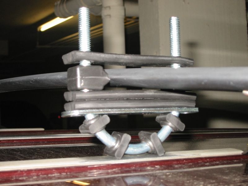 Fitment of the rail bushing.