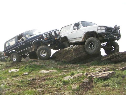 1985 Ford Bronco - resized