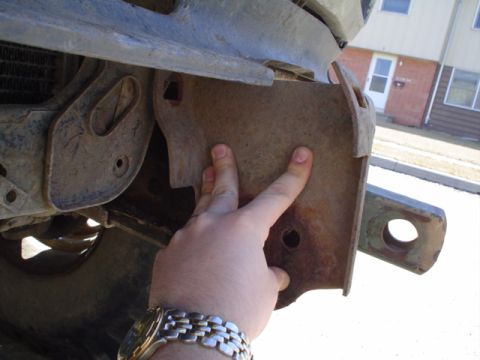 1981 Ford Bronco - how about this peice... my rear bumper mount turned 90*