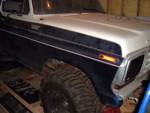 1979 Ford Bronco - This Ford Bronco appears to be a 1979 model, a two-tone paint scheme and large off-road tires.